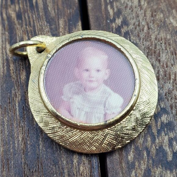 Vintage heirloom necklace pendant‎